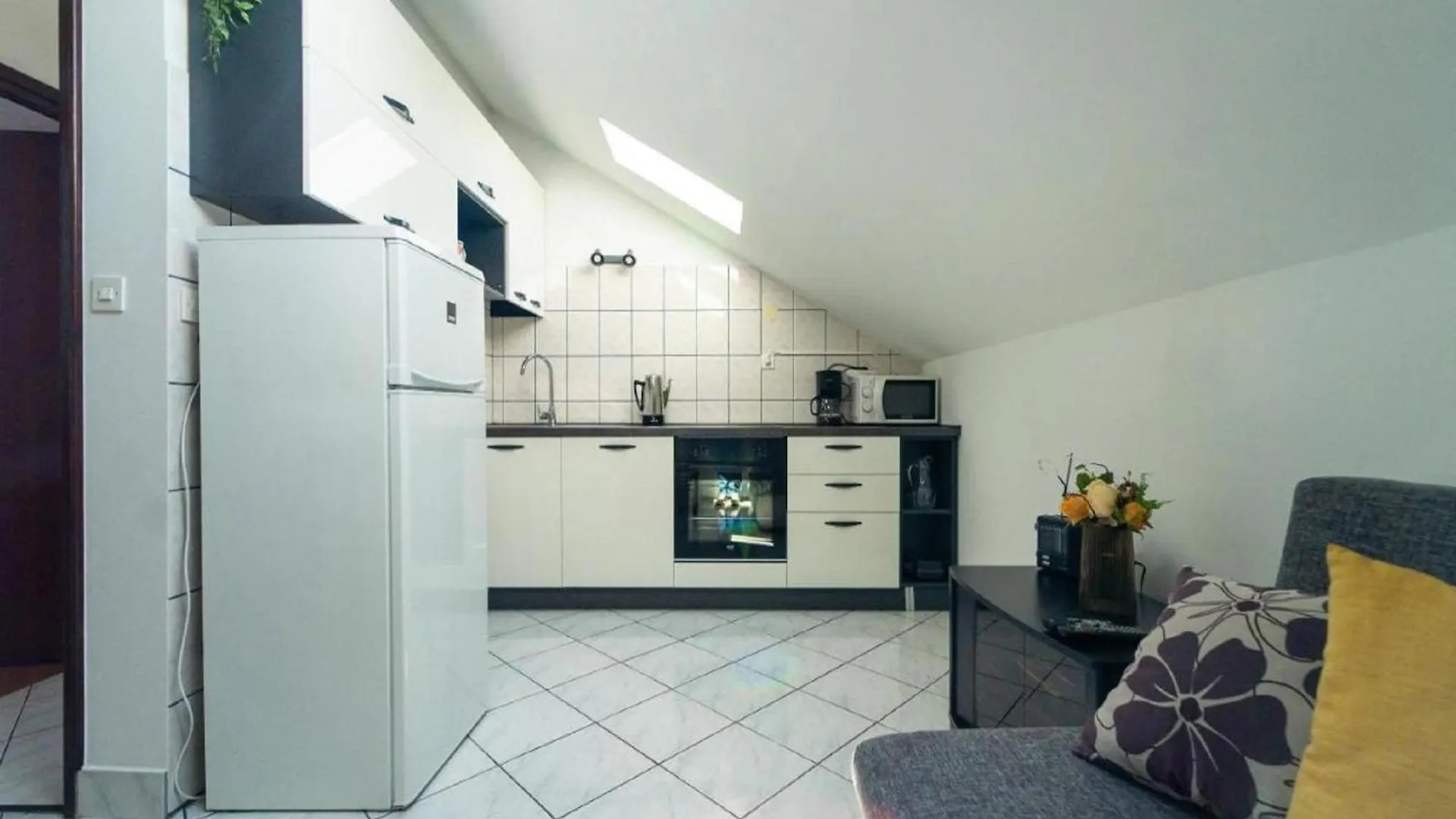 פטרצ'אנה Comfortable Apartment With Balcony In A Quiet Area